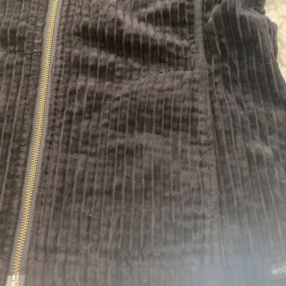 Women’s Woolrich Kinsdale Corduroy Ribbed Jacket in Black. Women’s size M Petite - Picture 5 of 5